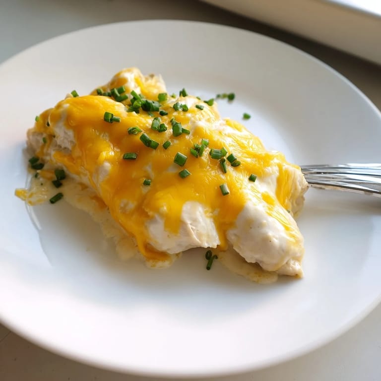 Savory Cheddar Ranch Chicken Bake, a weeknight favorite with cheesy goodness and herbs.