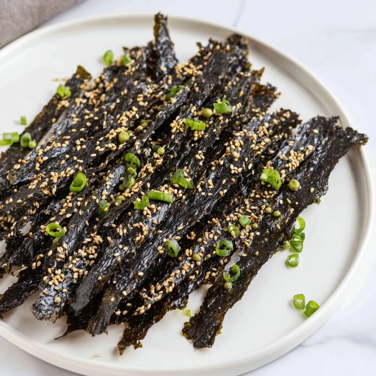 Close-up of freshly baked Snacks de Vague Surf, a savory vegan ocean-inspired snack.